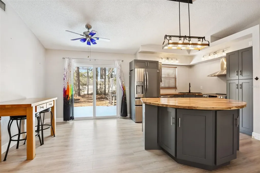 15327 Green Jay Road Weeki Wachee FL 34614