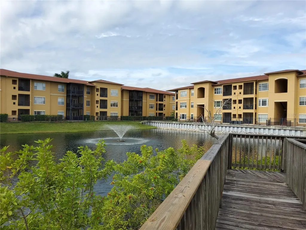 4333 Bayside Village Drive Tampa FL 33615
