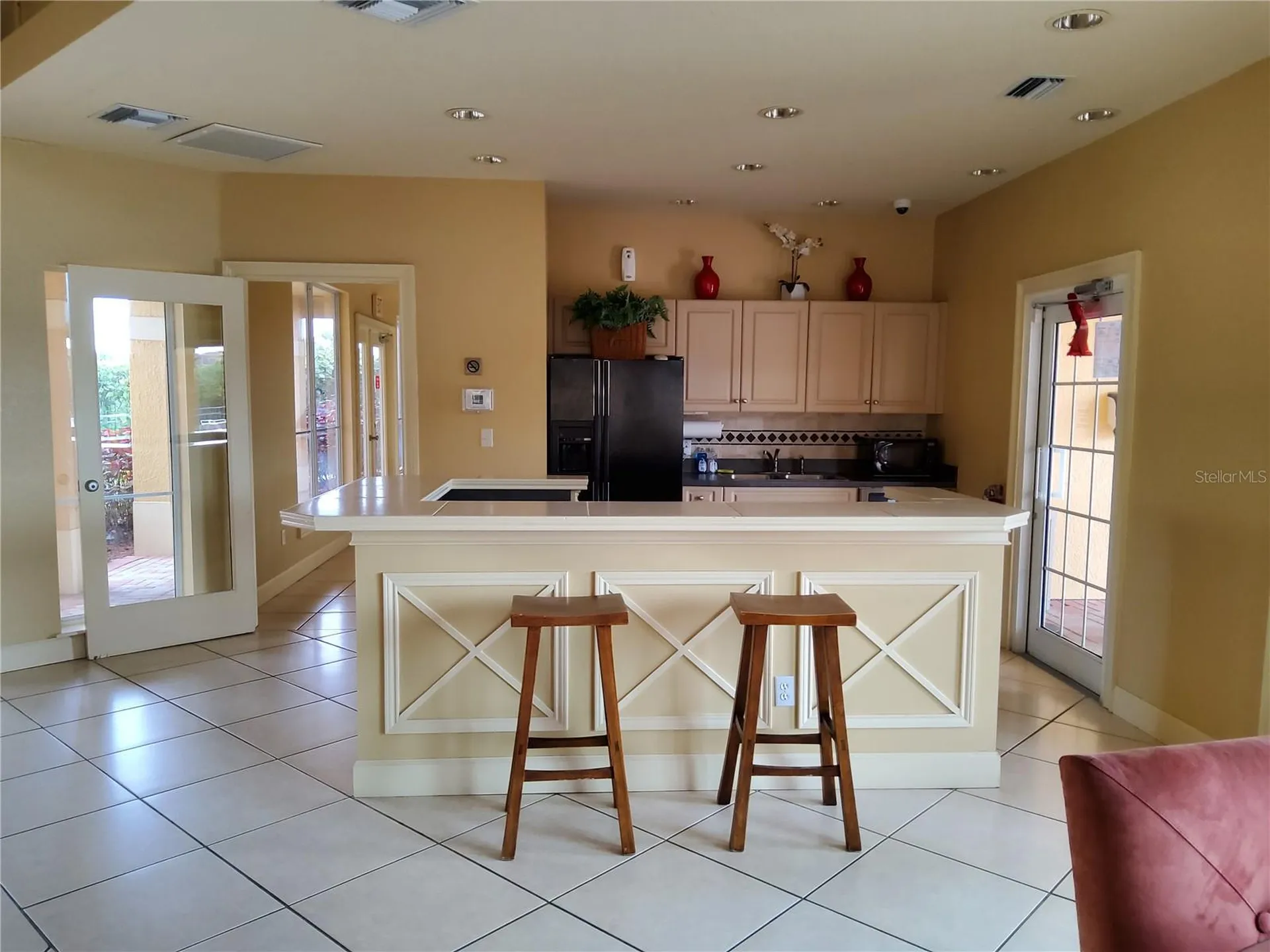 4333 Bayside Village Drive Tampa FL 33615