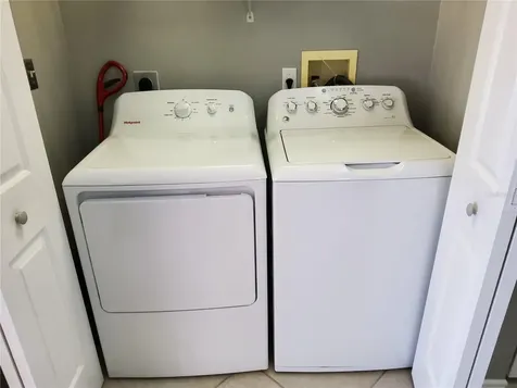 4333 Bayside Village Drive Tampa FL 33615