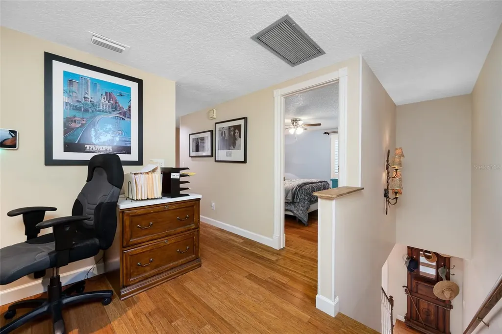 8602 Leighton Drive Tampa FL 33614