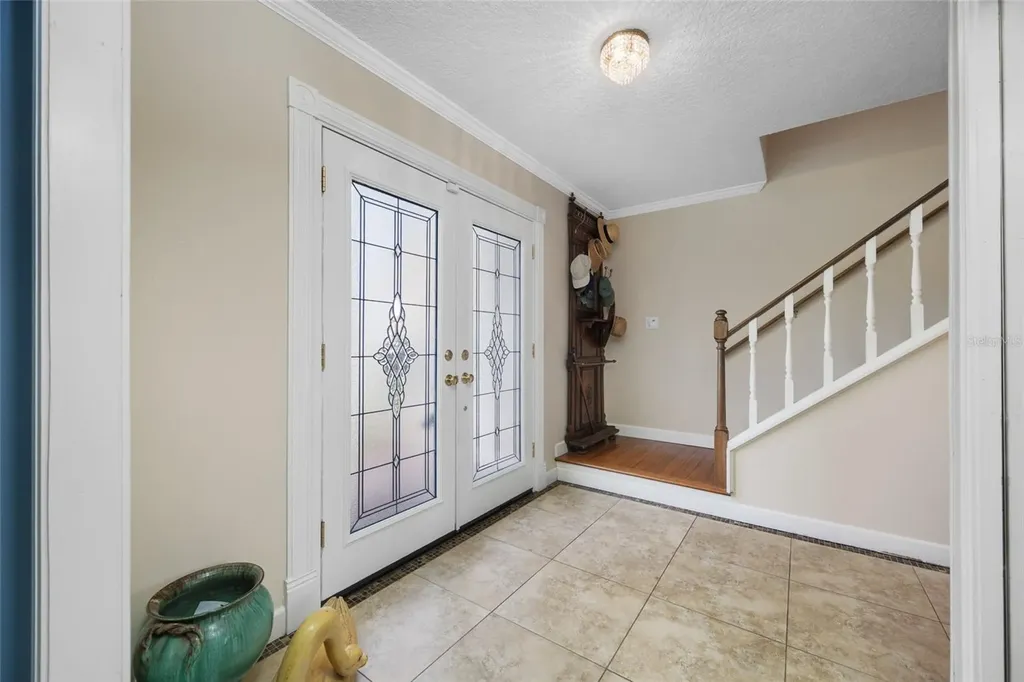 8602 Leighton Drive Tampa FL 33614