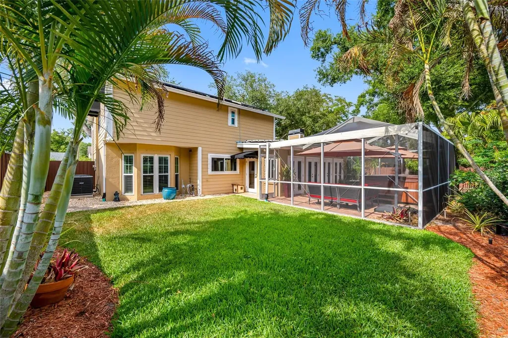 8602 Leighton Drive Tampa FL 33614