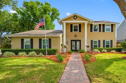 8602 Leighton Drive Tampa FL 33614