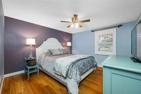 8602 Leighton Drive Tampa FL 33614