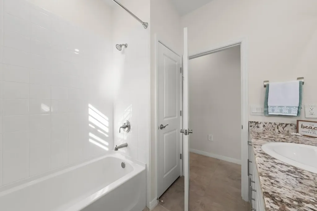 18244 Cropside Trail Bradenton FL 34211