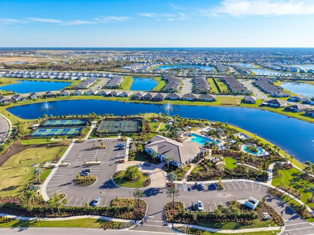 18244 Cropside Trail Bradenton FL 34211