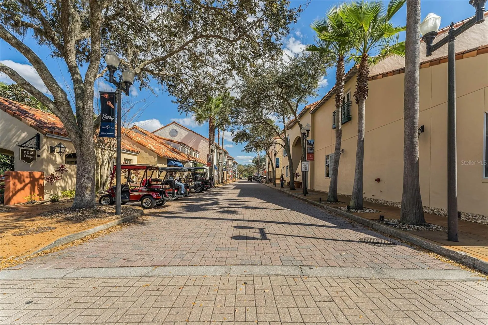 884 Grand Canal Drive Kissimmee FL 34759