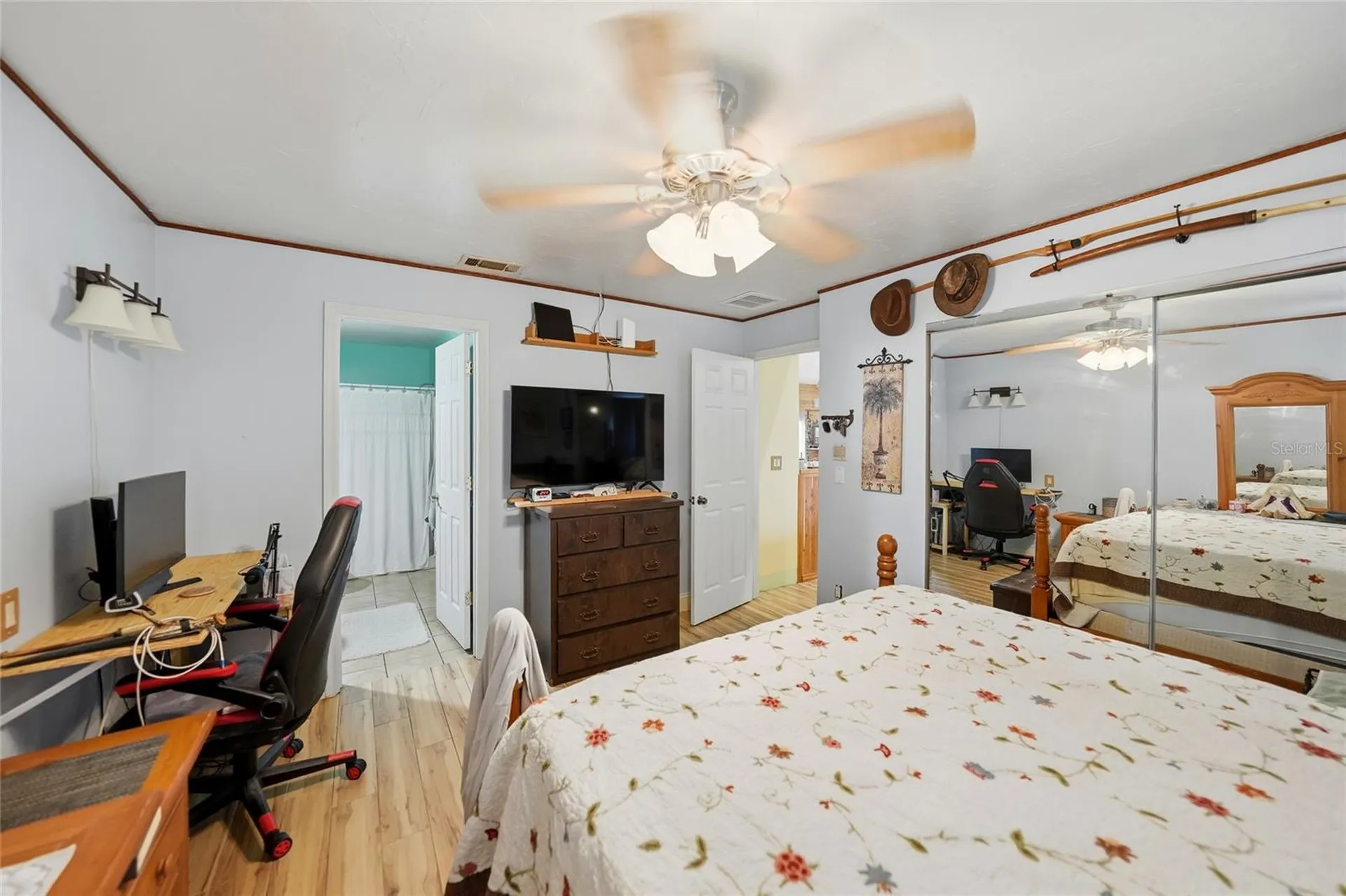 2213 NE 6th Place Cape Coral FL 33909