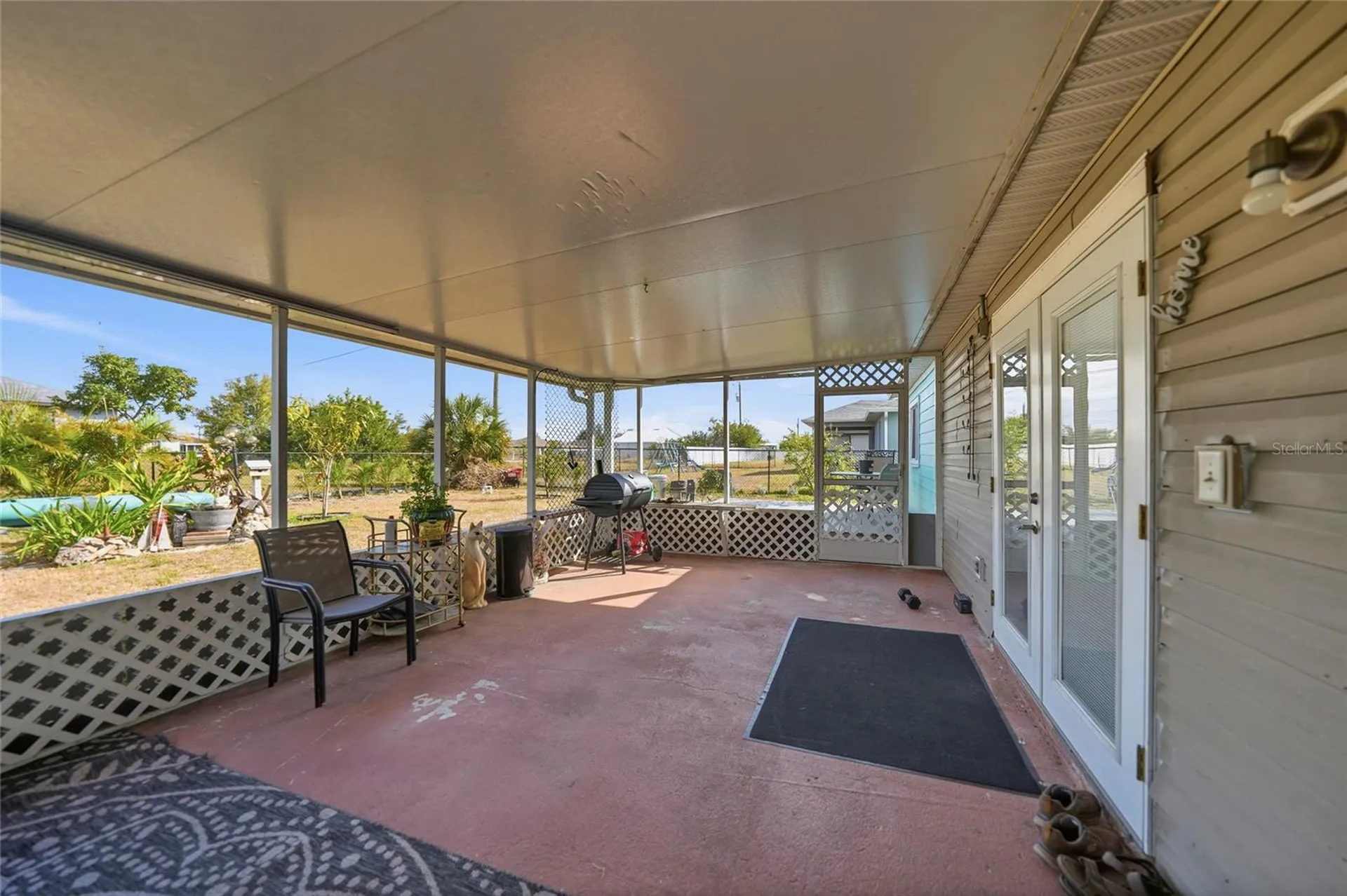 2213 NE 6th Place Cape Coral FL 33909