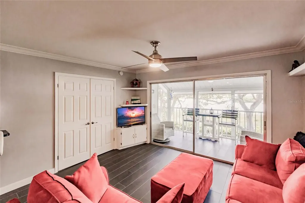 6053 E Peppertree Way Sarasota FL 34242