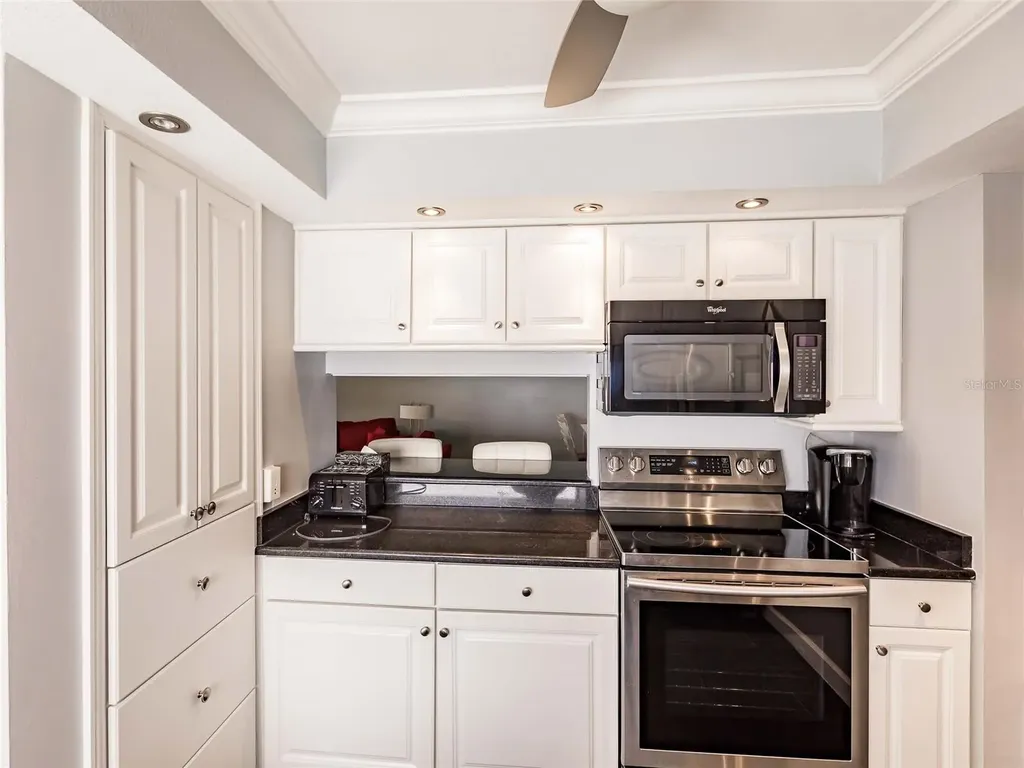 6053 E Peppertree Way Sarasota FL 34242