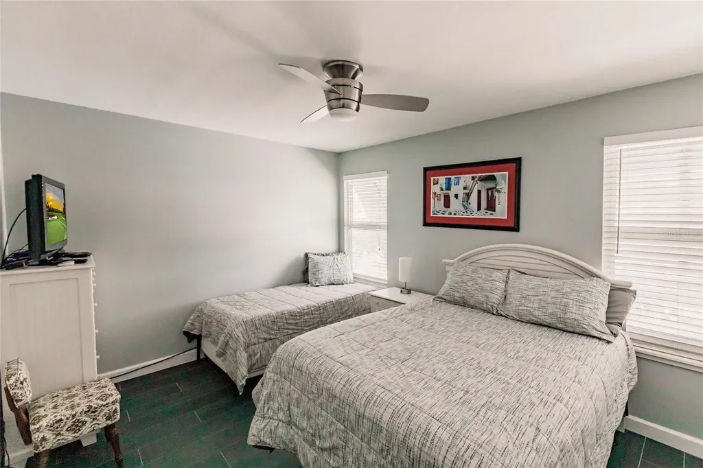 6053 E Peppertree Way Sarasota FL 34242