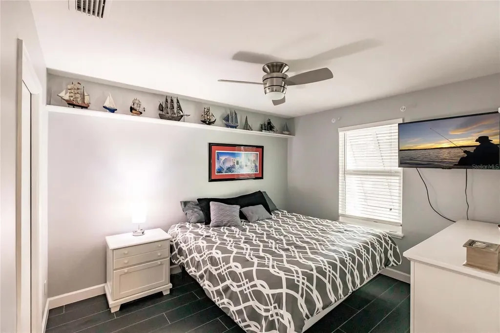6053 E Peppertree Way Sarasota FL 34242