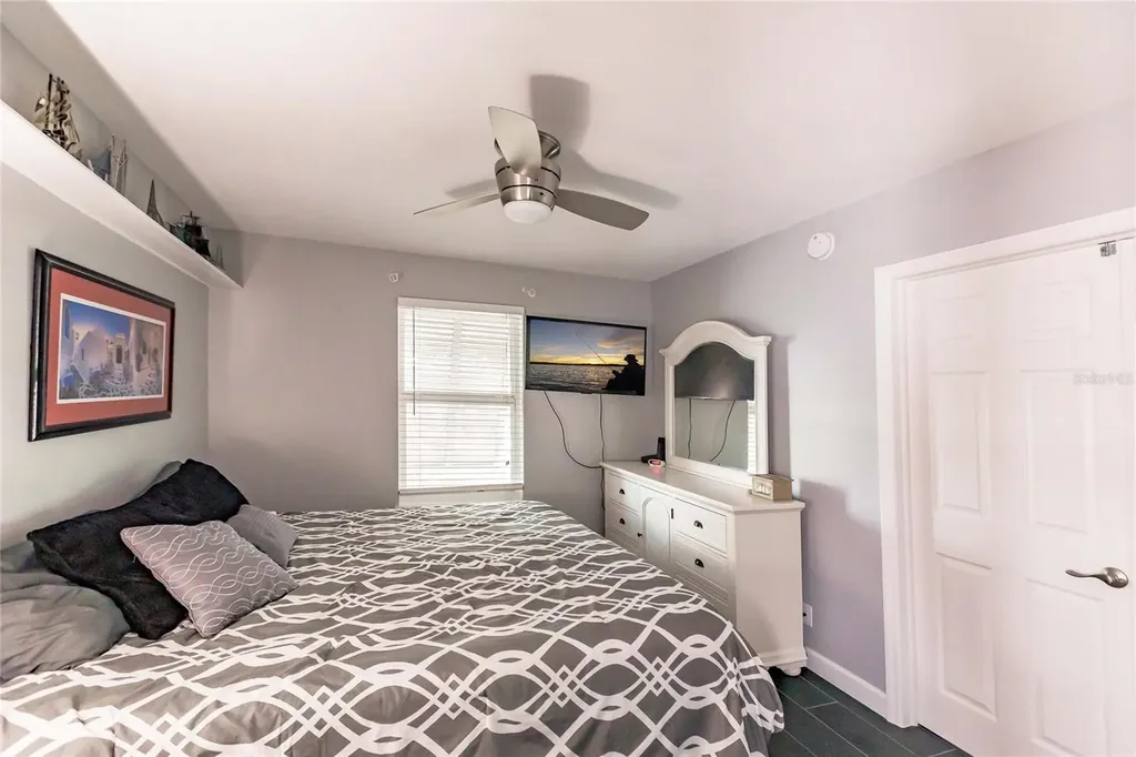 6053 E Peppertree Way Sarasota FL 34242