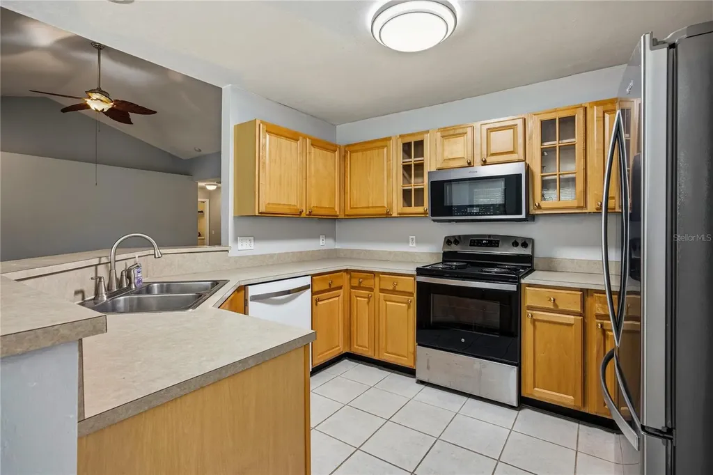 21073 NW 167th Place High Springs FL 32643
