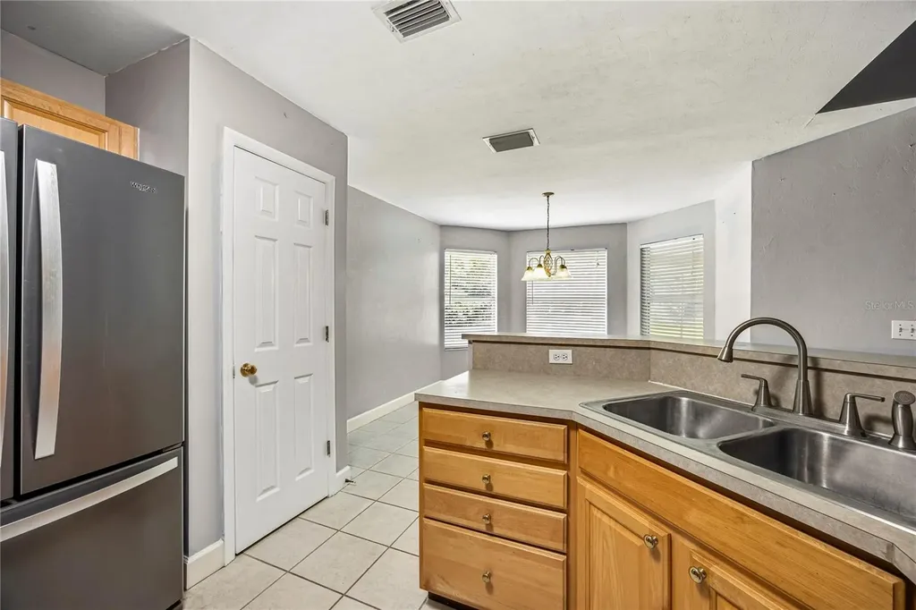 21073 NW 167th Place High Springs FL 32643