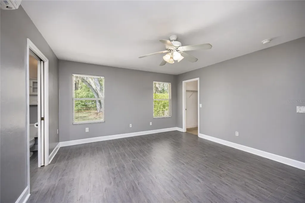 21073 NW 167th Place High Springs FL 32643
