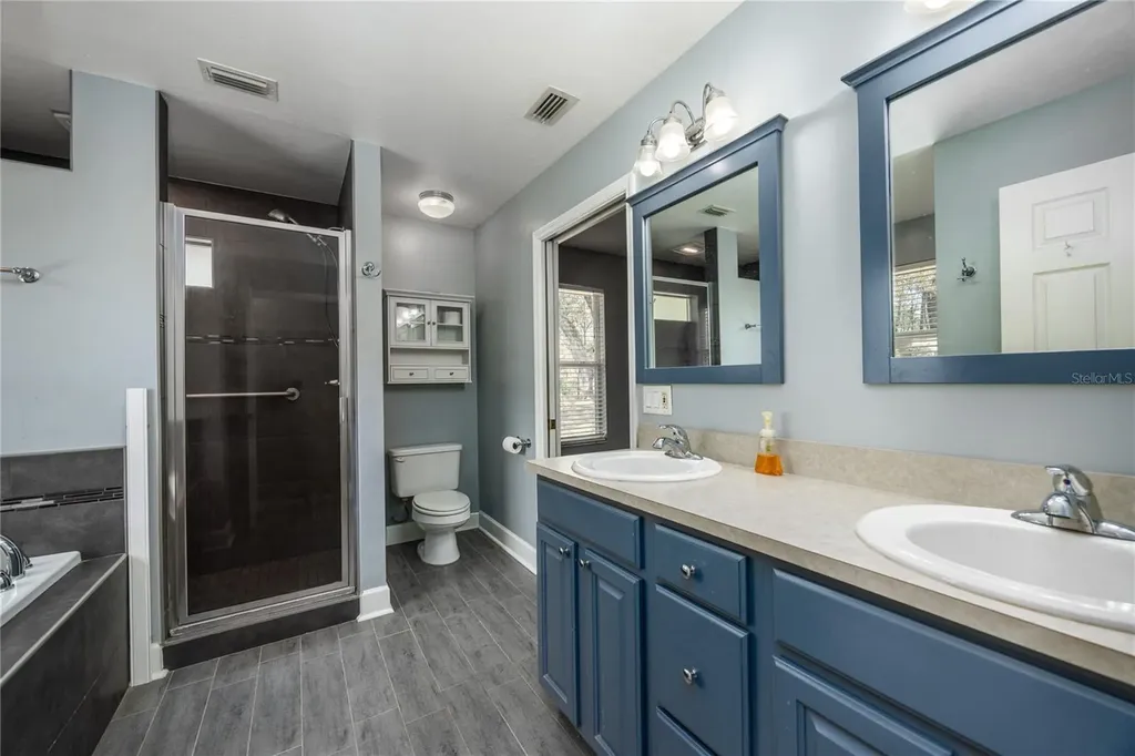 21073 NW 167th Place High Springs FL 32643