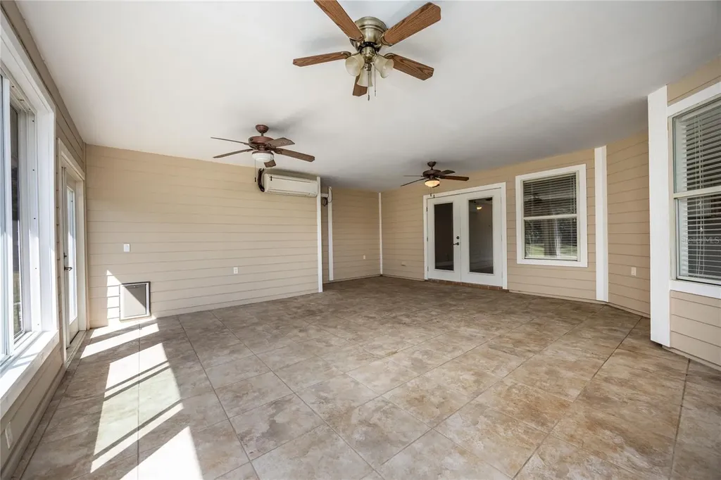 21073 NW 167th Place High Springs FL 32643