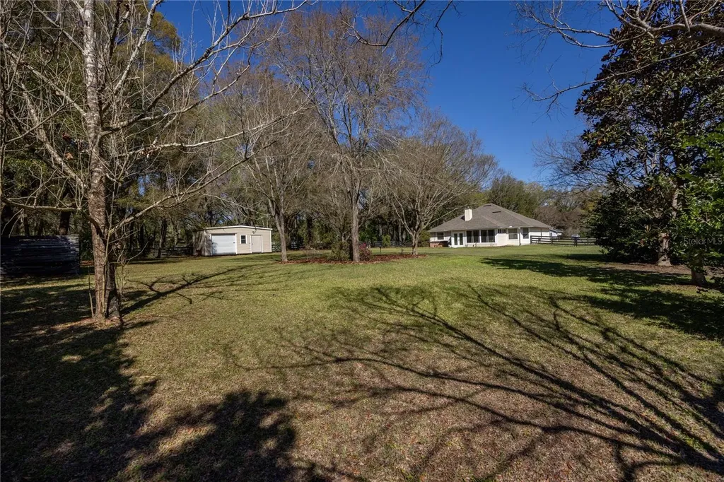 21073 NW 167th Place High Springs FL 32643
