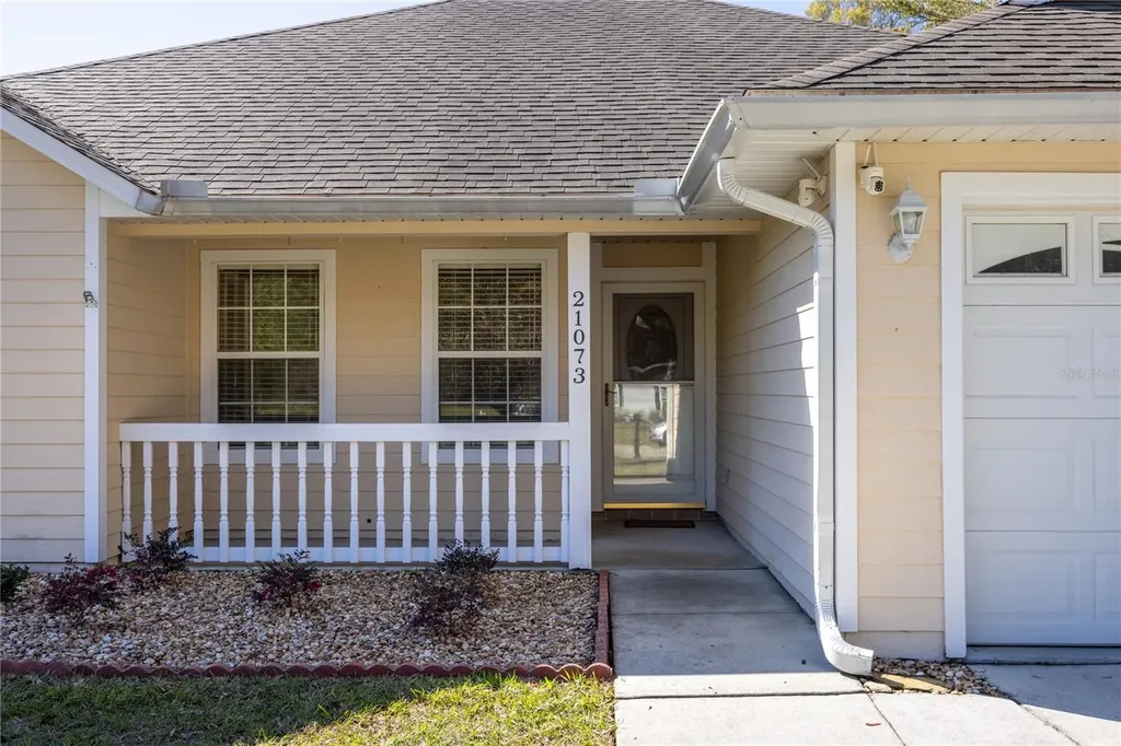 21073 NW 167th Place High Springs FL 32643