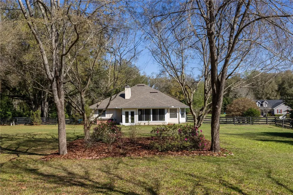 21073 NW 167th Place High Springs FL 32643