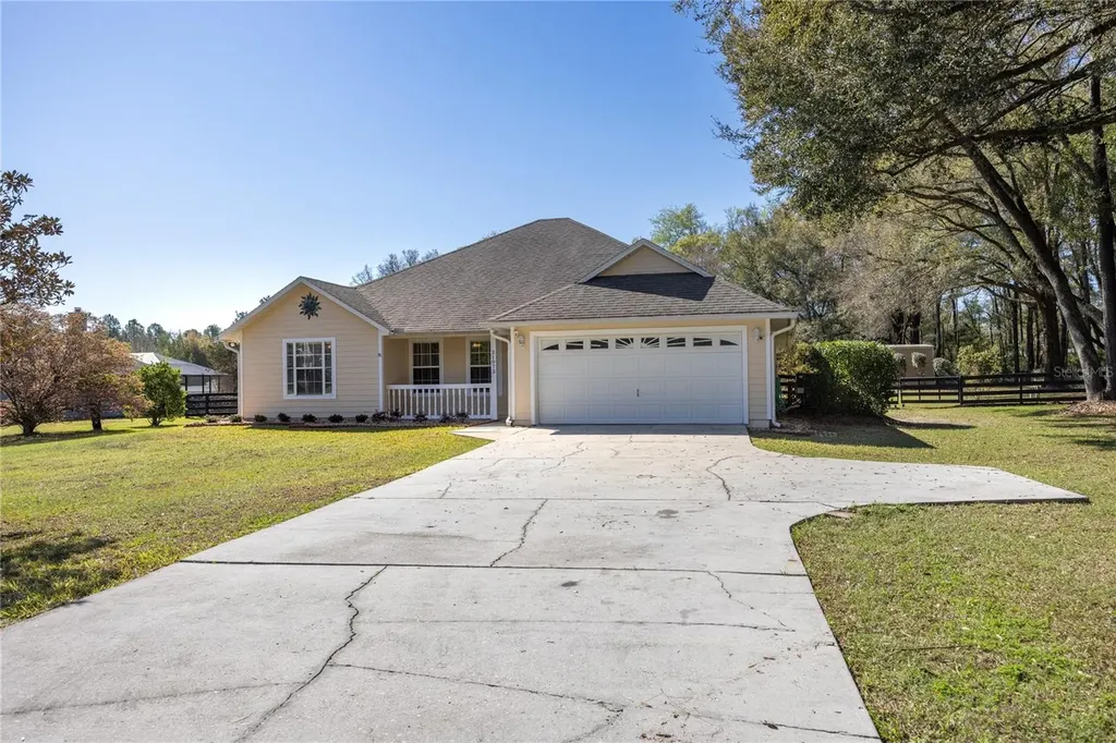21073 NW 167th Place High Springs FL 32643