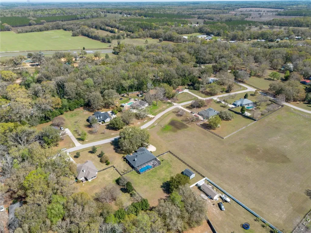 21073 NW 167th Place High Springs FL 32643