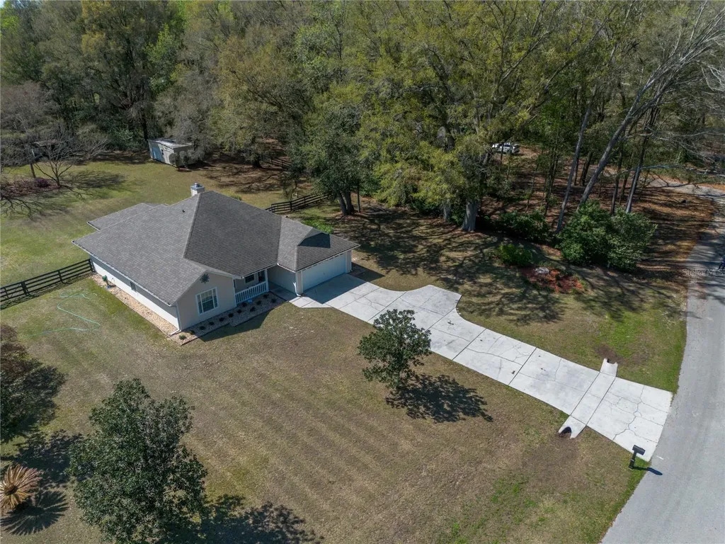 21073 NW 167th Place High Springs FL 32643