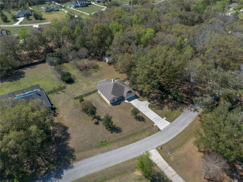 21073 NW 167th Place High Springs FL 32643