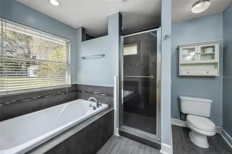 21073 NW 167th Place High Springs FL 32643