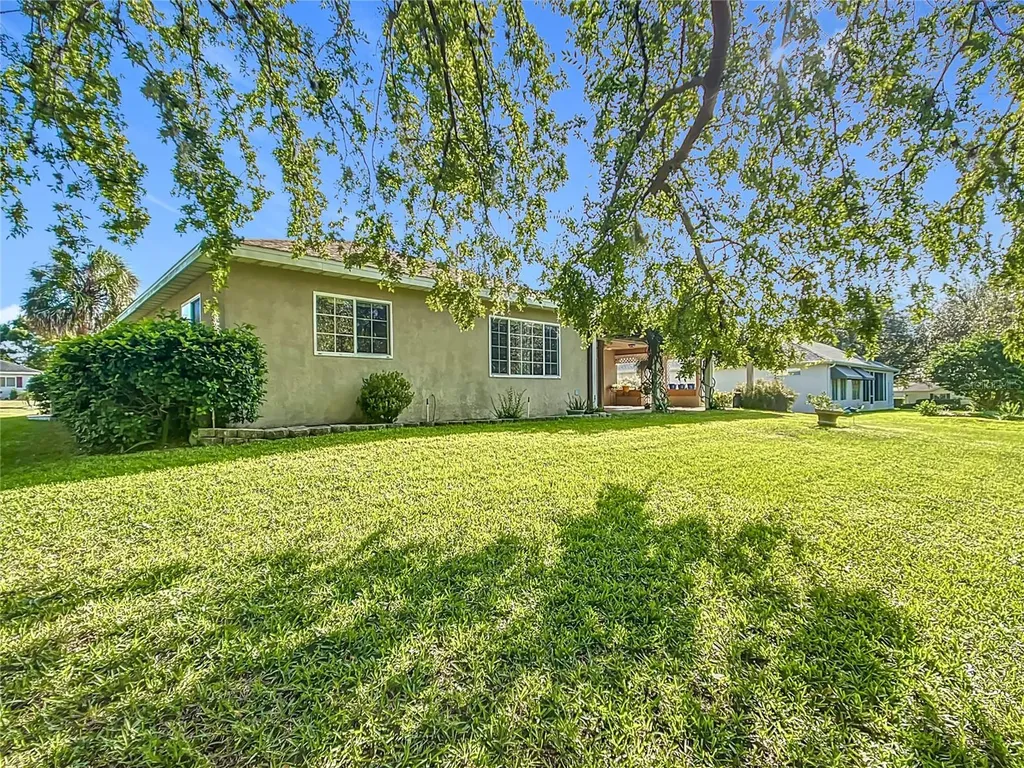 13700 SE 90th Court Summerfield FL 34491