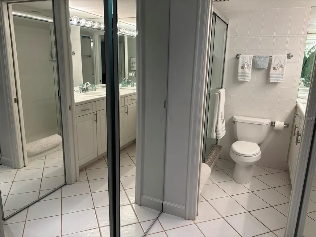 6039 E Peppertree Way Sarasota FL 34242