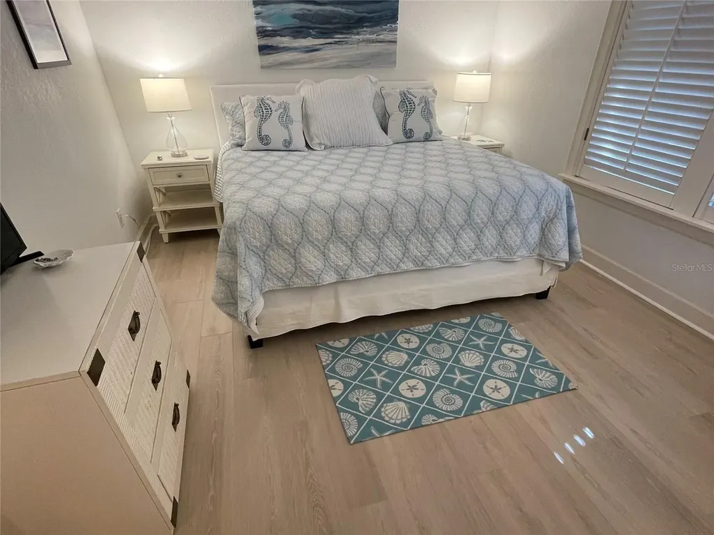 6039 E Peppertree Way Sarasota FL 34242