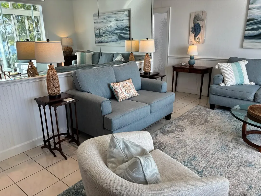 6039 E Peppertree Way Sarasota FL 34242