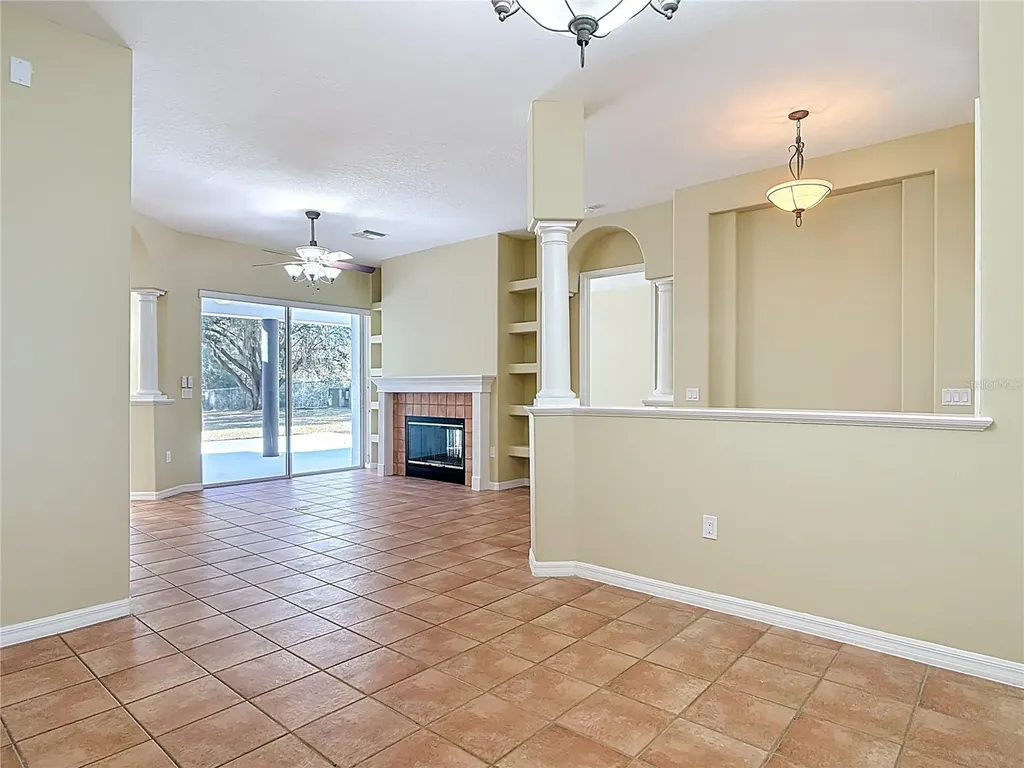 949 Hawk Landing Fruitland Park FL 34731