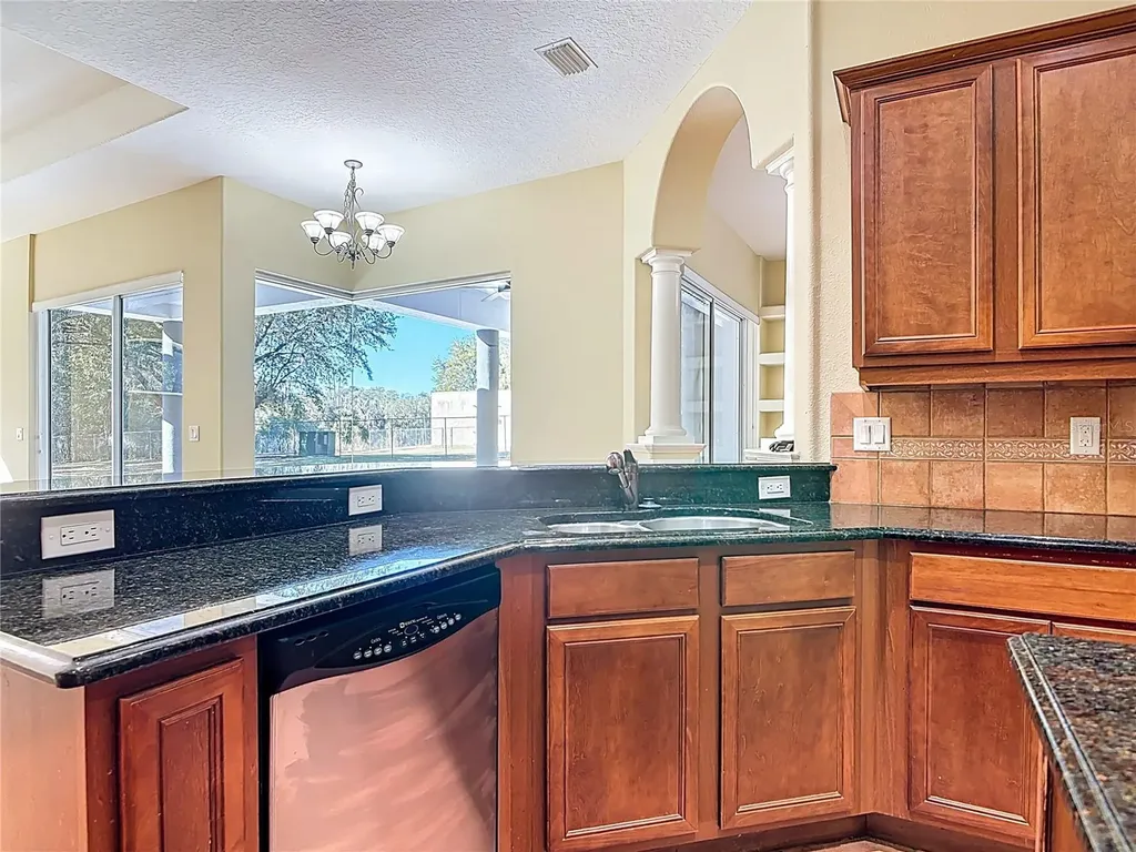 949 Hawk Landing Fruitland Park FL 34731