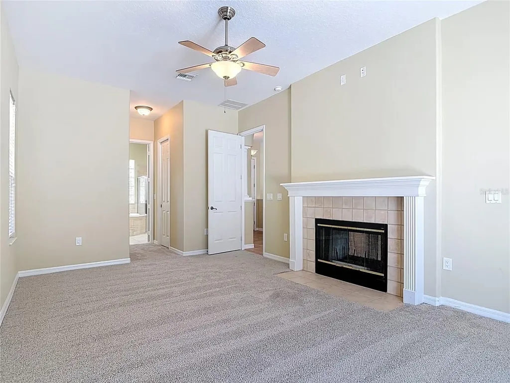 949 Hawk Landing Fruitland Park FL 34731