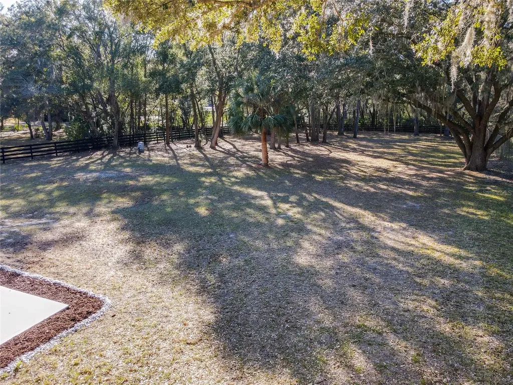949 Hawk Landing Fruitland Park FL 34731