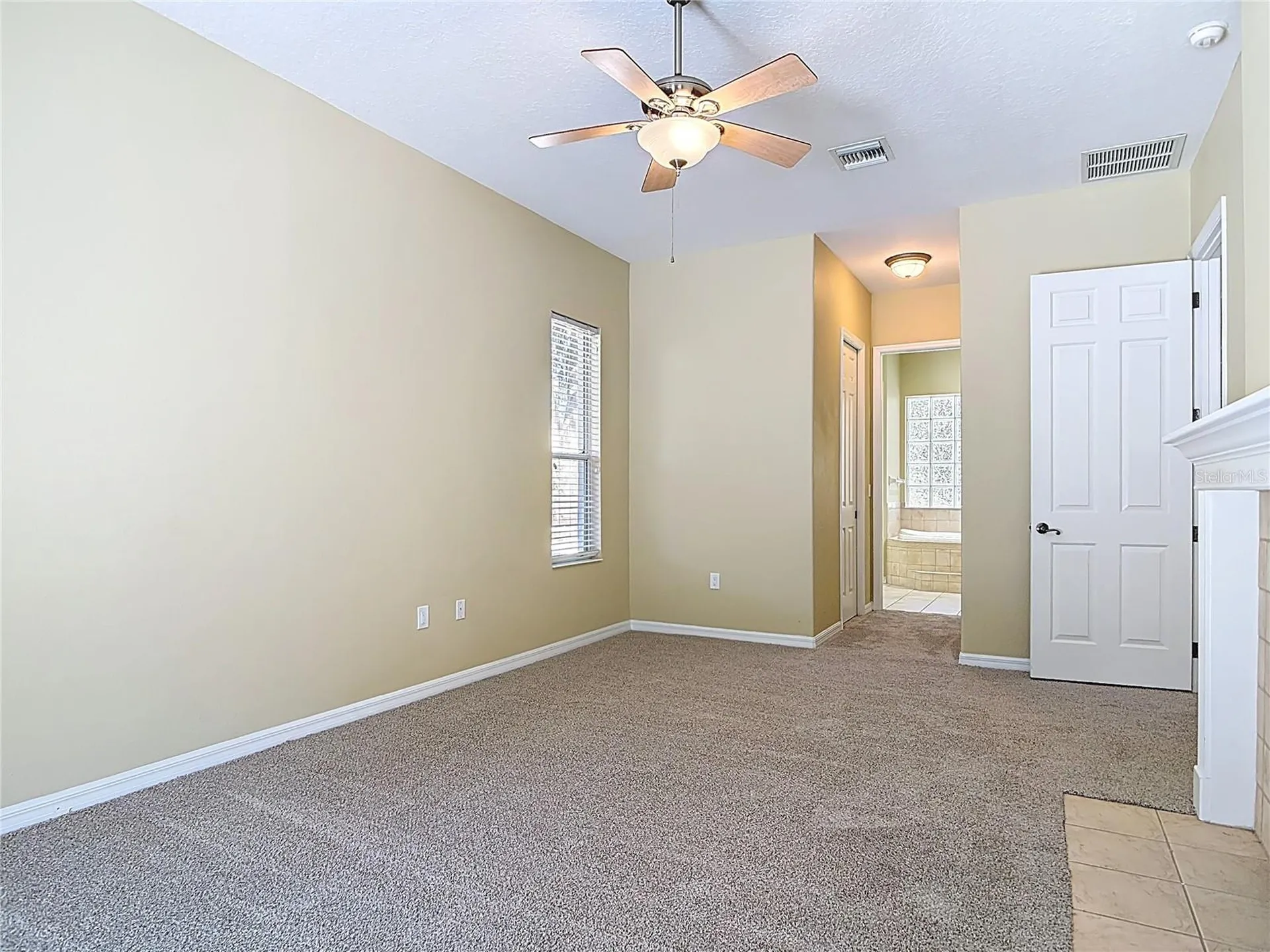 949 Hawk Landing Fruitland Park FL 34731