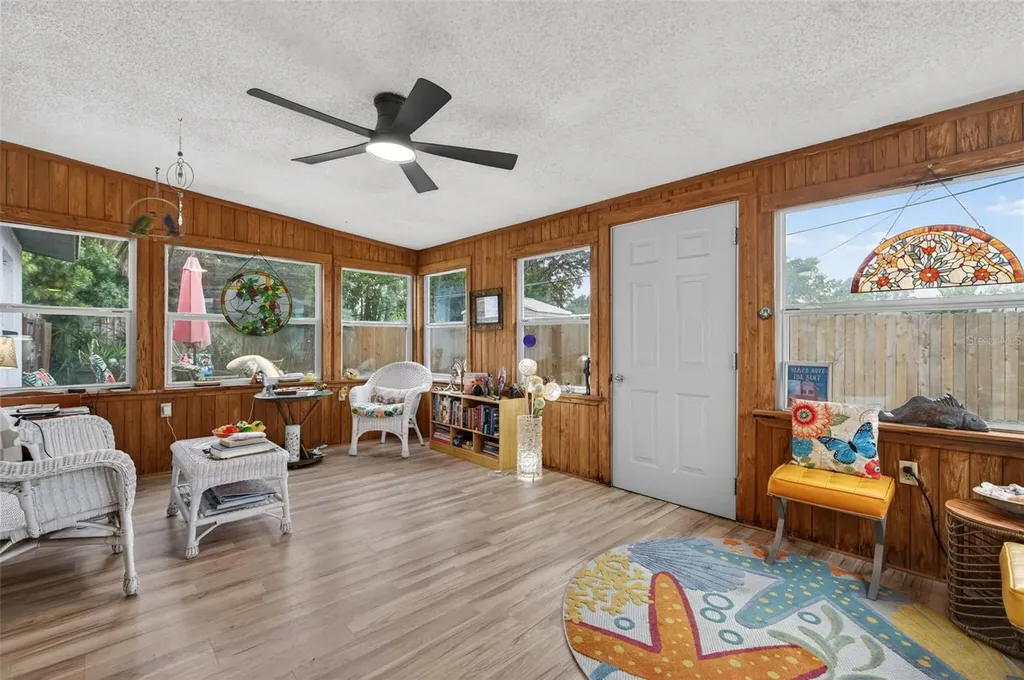 4273 Elkcam Boulevard SE St Petersburg FL 33705