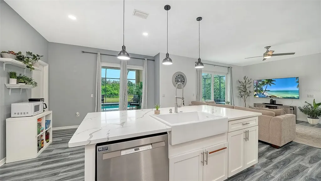 523 Grand Preserve Cove Bradenton FL 34212