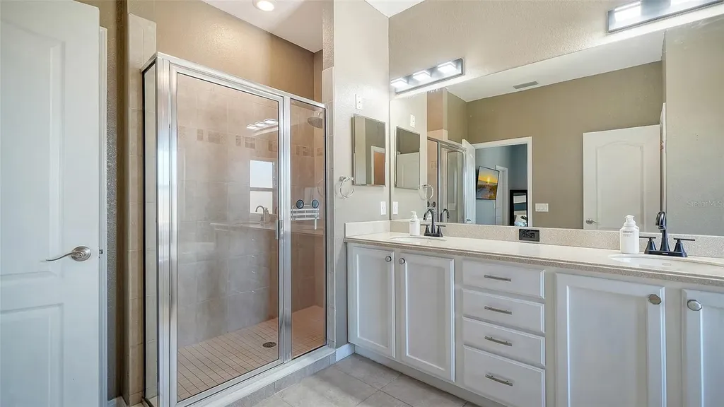 523 Grand Preserve Cove Bradenton FL 34212