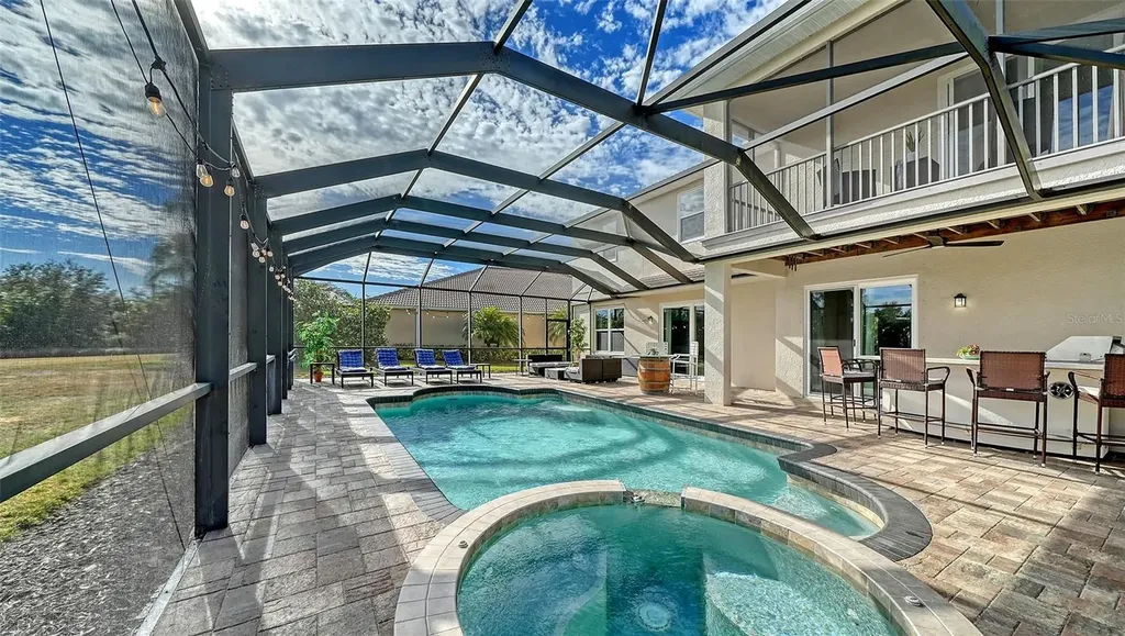 523 Grand Preserve Cove Bradenton FL 34212
