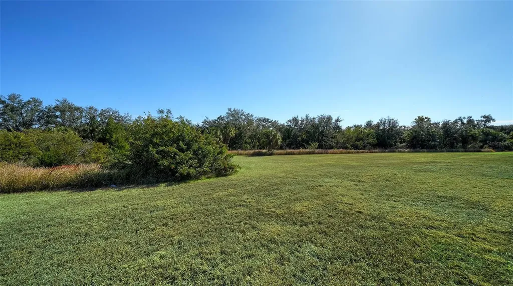 523 Grand Preserve Cove Bradenton FL 34212