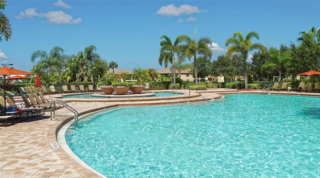 523 Grand Preserve Cove Bradenton FL 34212