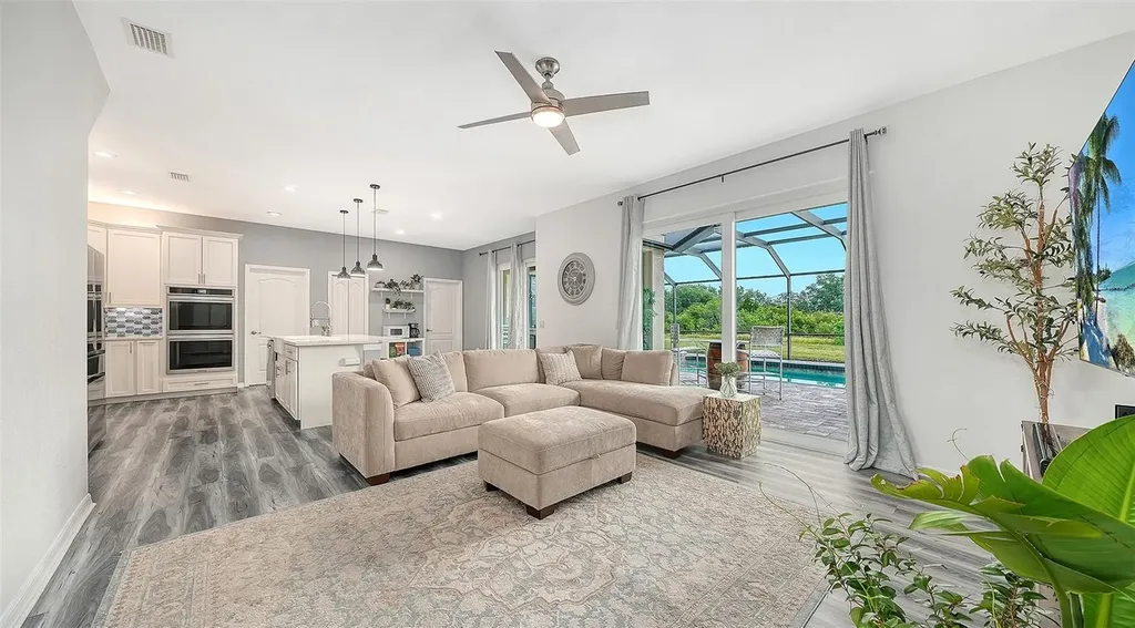 523 Grand Preserve Cove Bradenton FL 34212