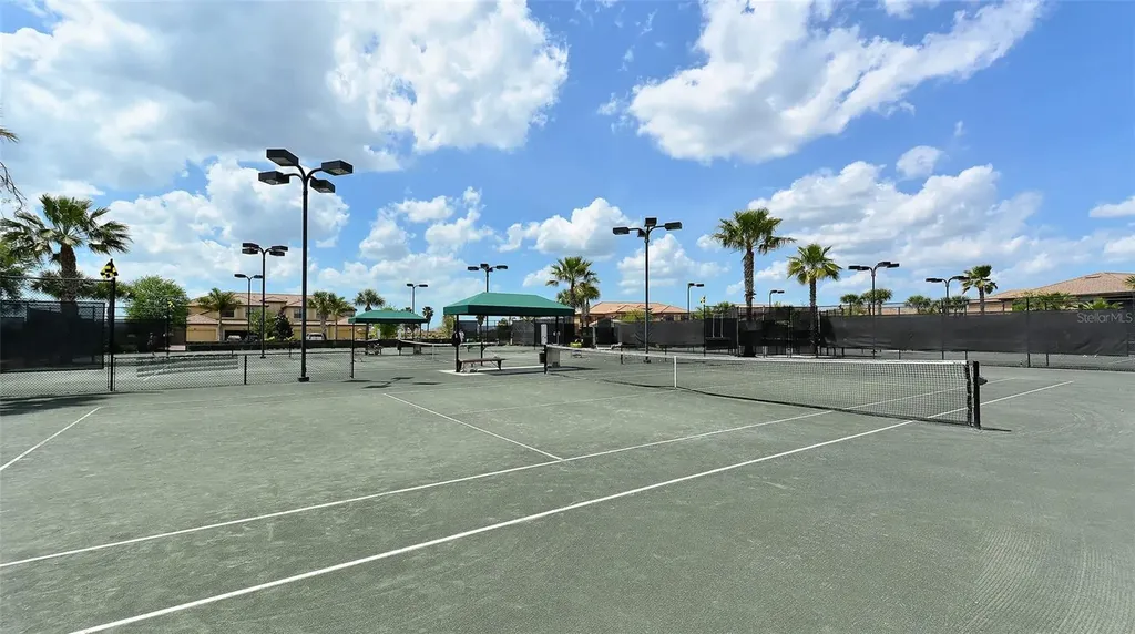 523 Grand Preserve Cove Bradenton FL 34212
