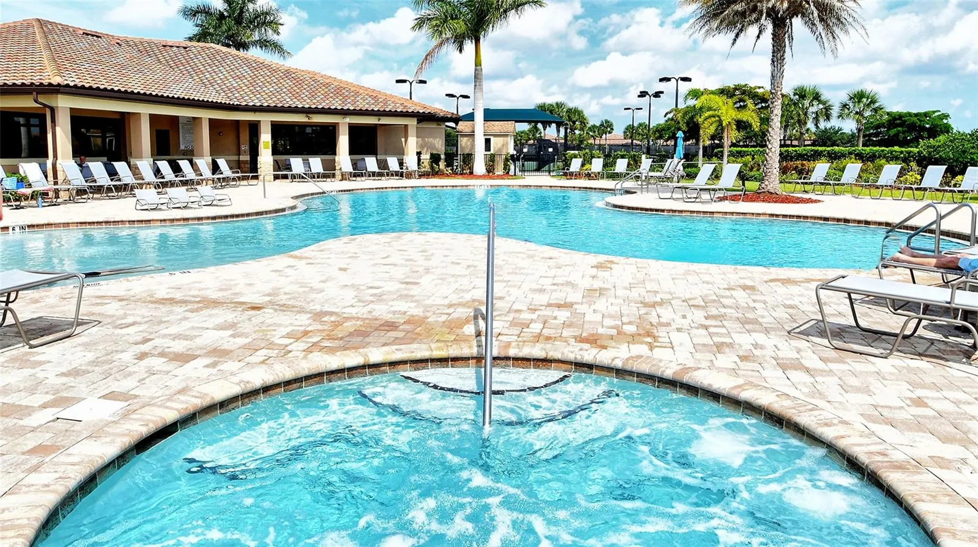 523 Grand Preserve Cove Bradenton FL 34212